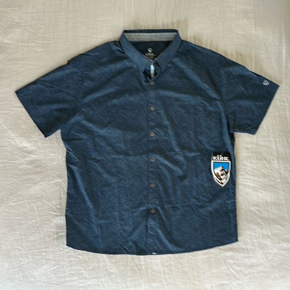 Kuhl Men's XL Short Sleeve Plaid Button Up Shirt. NWT